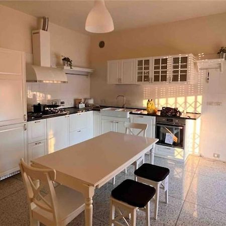 Camere In Appartamento Condiviso Vista San Luca Bologna Bagian luar foto