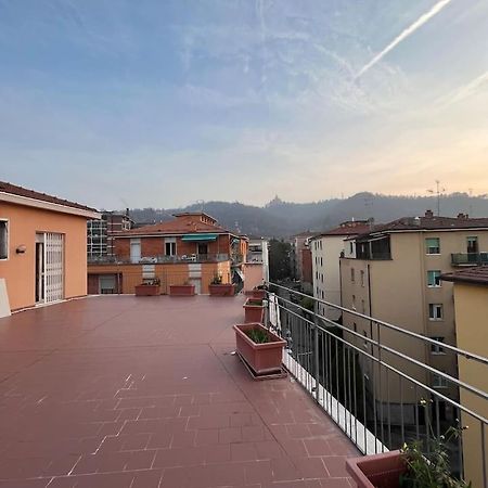 Camere In Appartamento Condiviso Vista San Luca Bologna Bagian luar foto