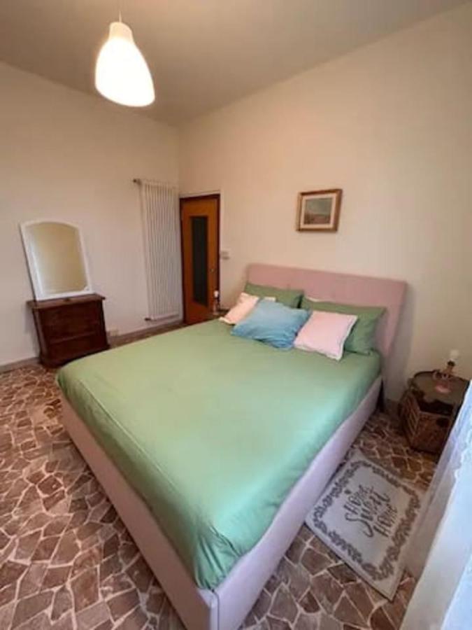 Camere In Appartamento Condiviso Vista San Luca Bologna Bagian luar foto
