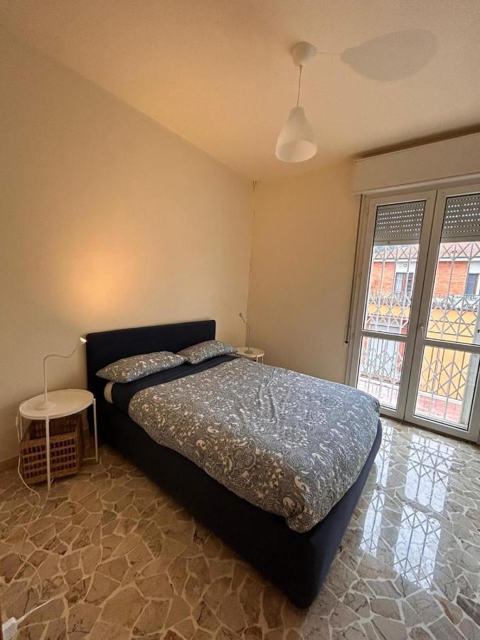 Camere In Appartamento Condiviso Vista San Luca Bologna Bagian luar foto